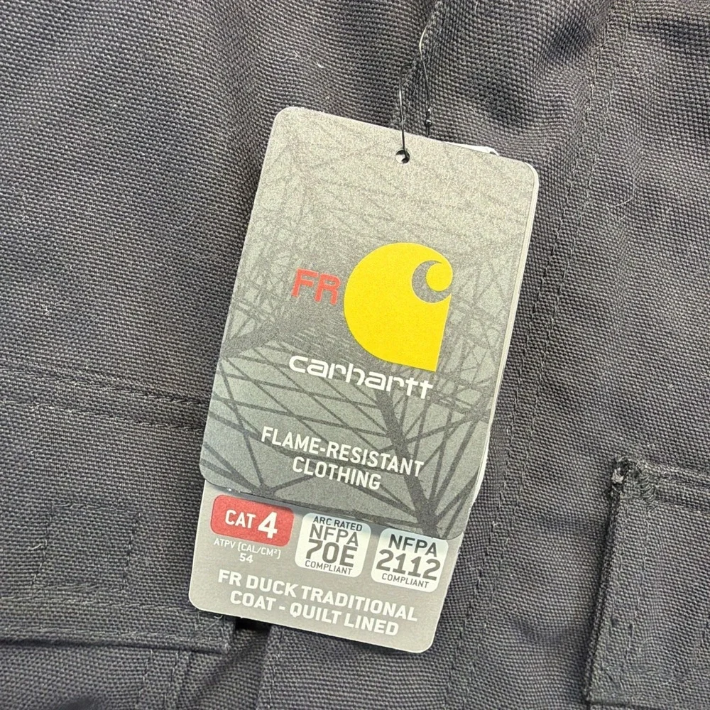 Carhartt 101618 FR Flame Resistant Duck Traditional Coat Quilt Lined Large NWT